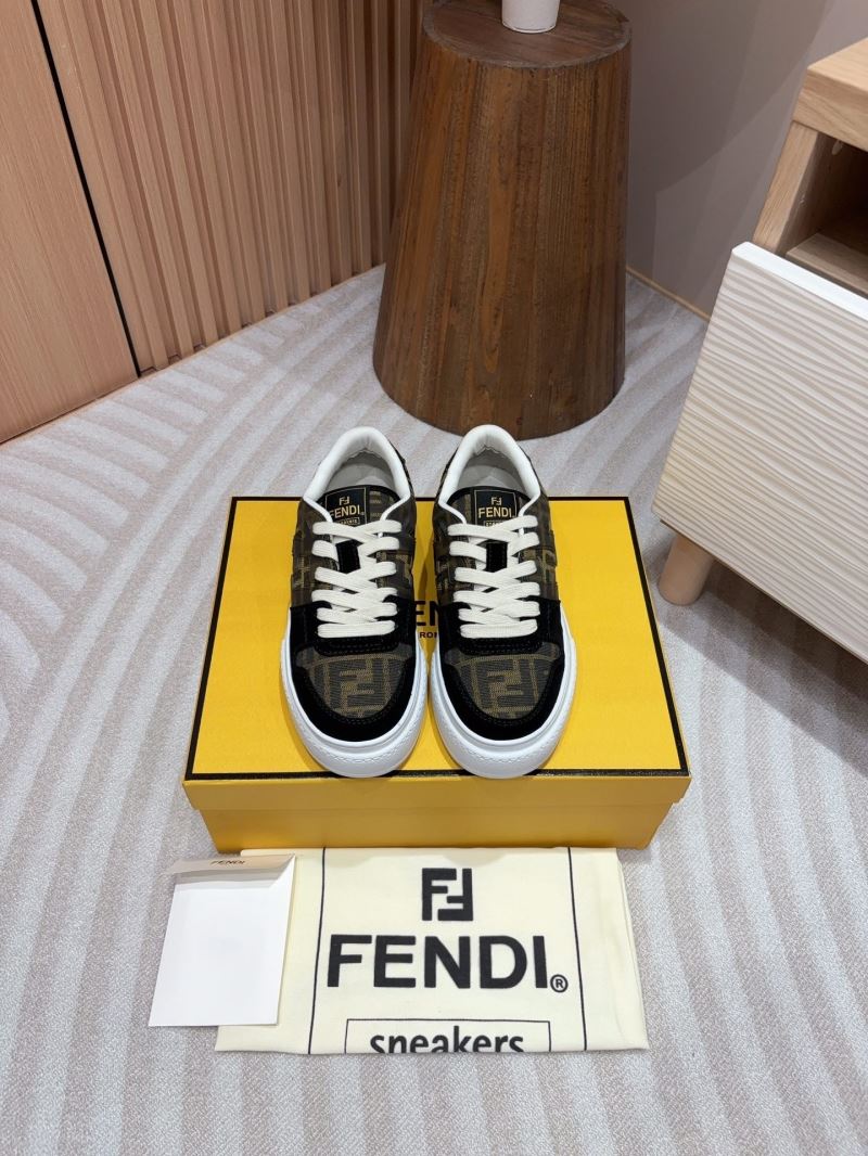 Fendi Low Shoes